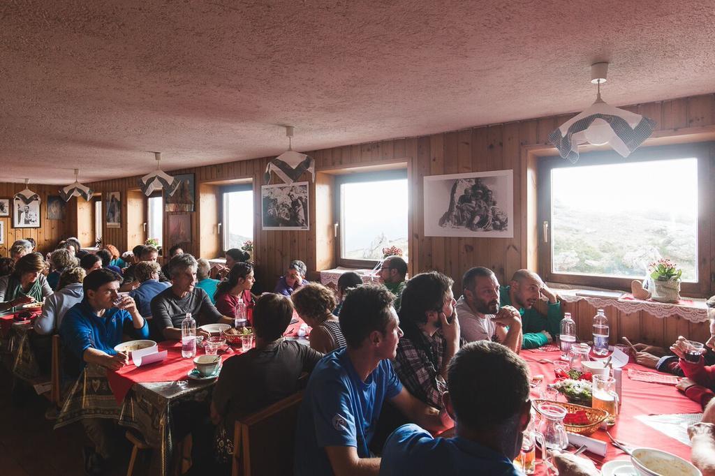 Rifugio Velo Della Madonna Hotel San Martino Di Castrozza Exterior foto